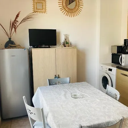 Bel Dans Avec Piscine Апартаменты