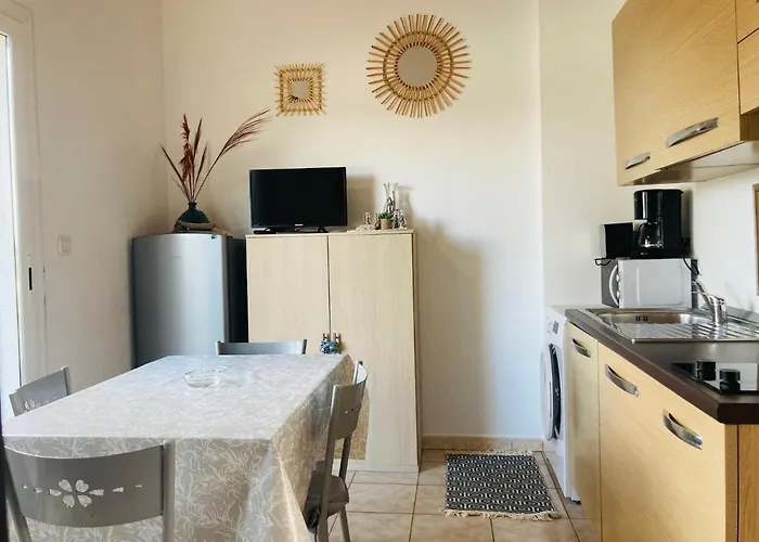 Bel Dans Avec Piscine Апартаменты